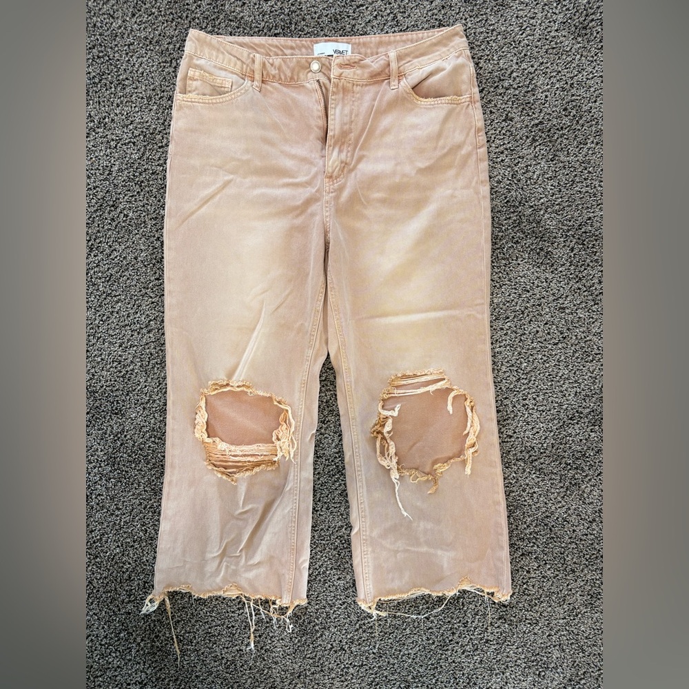 Vervet Distressed Cropped Jeans - Beige/Tan